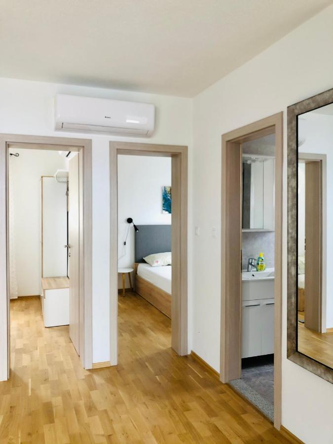 Dani Sea & Pool Apartment Trogir