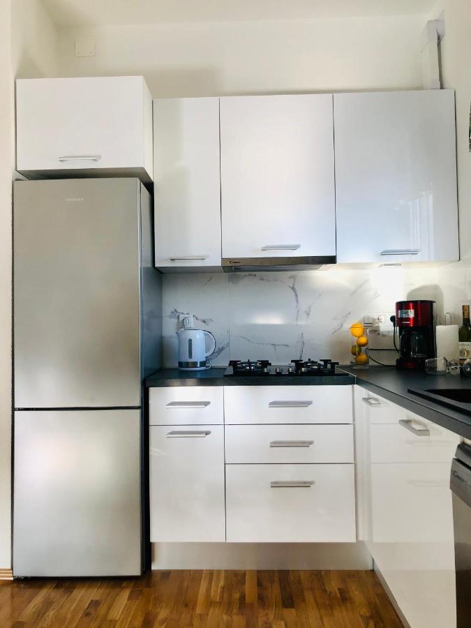 Dani Sea & Pool Apartment Trogir