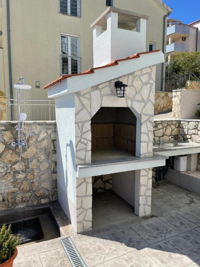 Dani Sea & Pool Apartment *