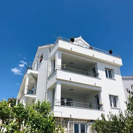 Villa Dani Sea & Pool Apartments Trogir Exterior photo