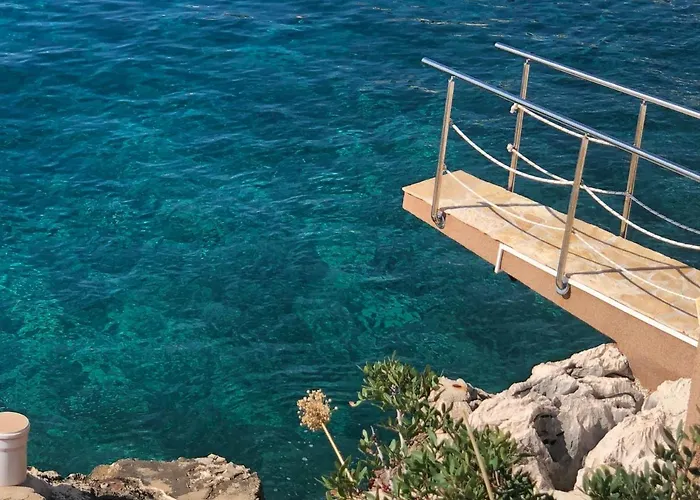 Villa Dani Sea & Pool Apartments